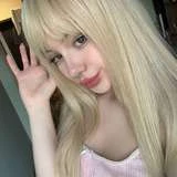 eva-blondee