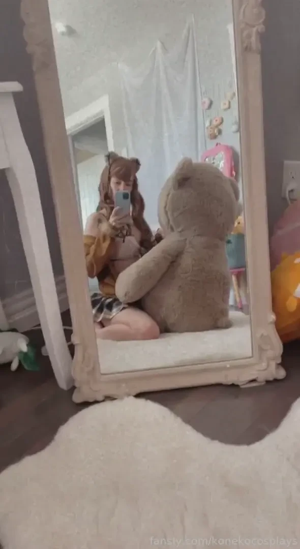 20 pics in first cheaper pack with cute outfit tits mirror ass angles part 4 