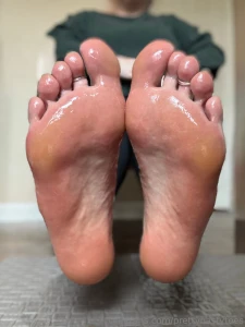 Oily soles and toes photo drop part 14