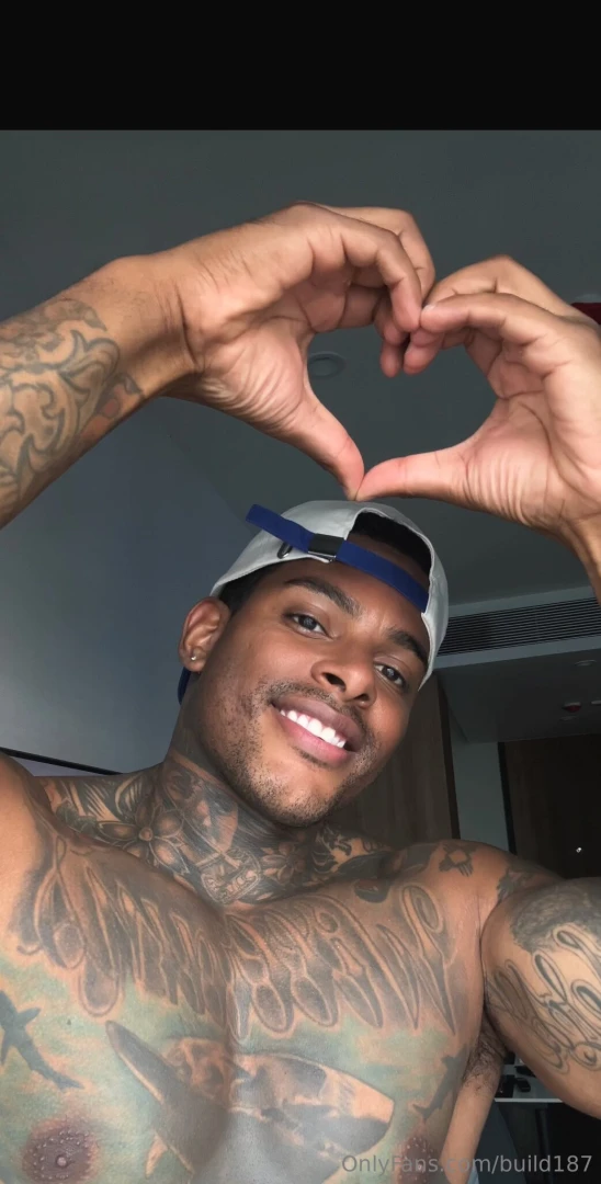 Was just sitting in my panties checking messages and i couldn t help 