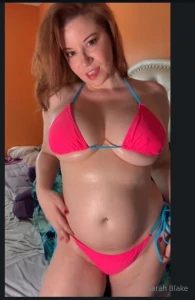 Behind the scenes video me oiling up slowly with peach body oil soft part 1