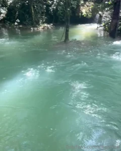 More water btw this place is called el nicho