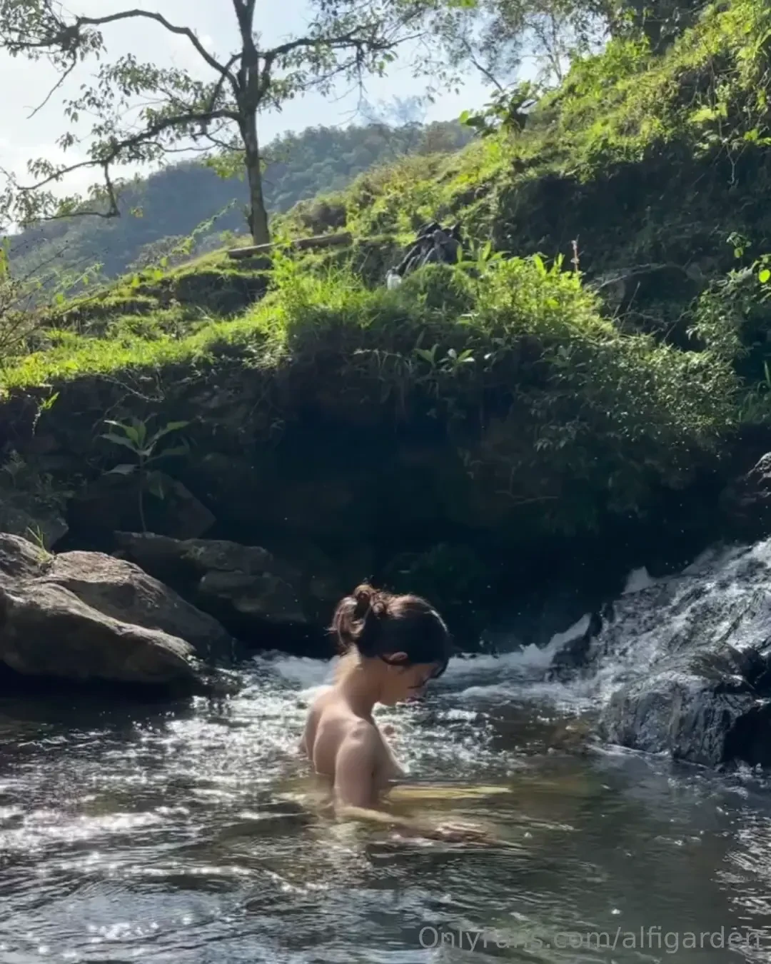 More watering videos to invite you to go to the river 