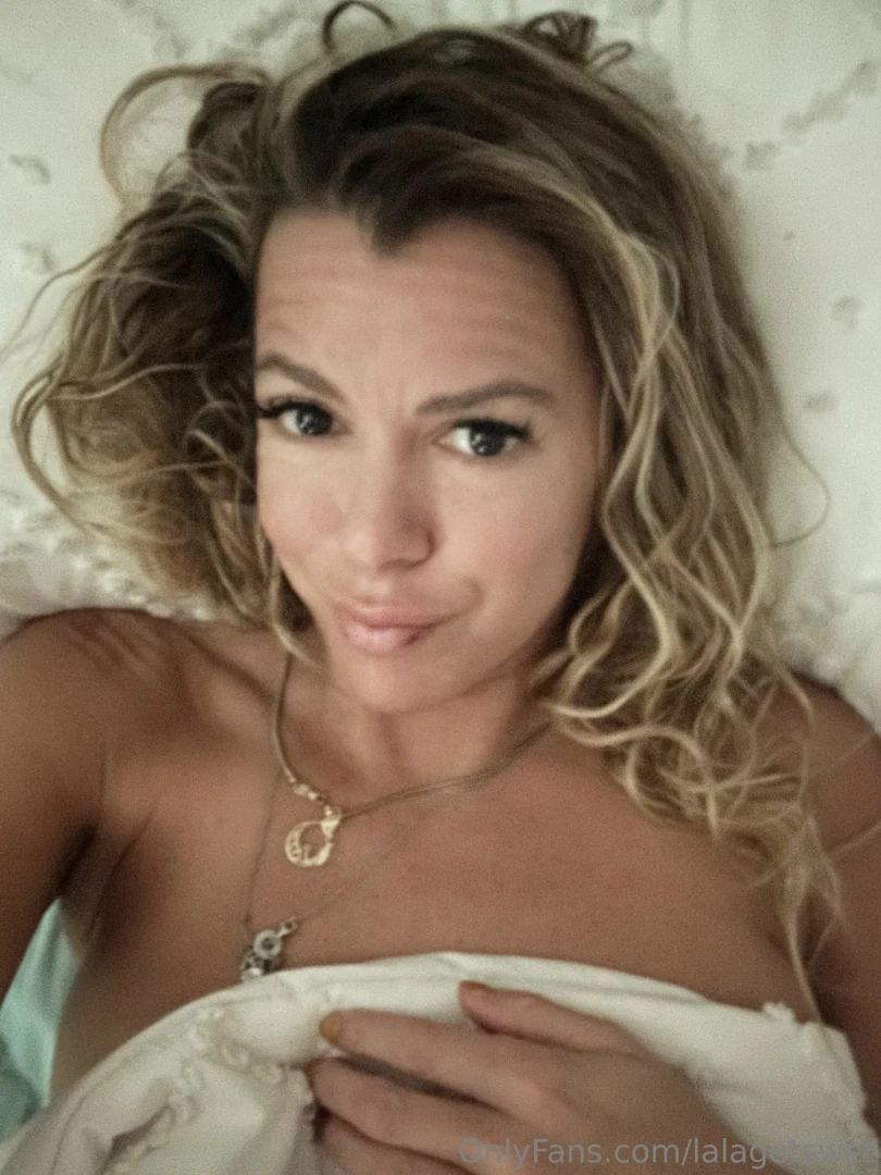 There s a brand new full anal squirt film in your dms today 