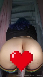 Riding a big yummy cock this cock is sooo fucking thick i love feeling