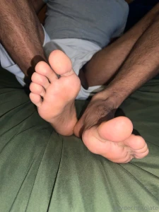 Chupale las patas a tu macho part 2