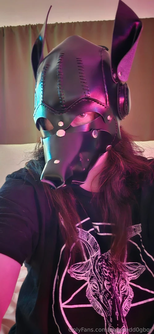 Been sad today so i took pics in my mask and my puppy holes n dick pls part 6 