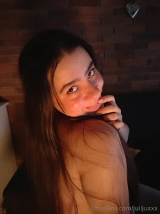 Oh hi i m amiraaok a sweet and naughty baby let me tell you a secret i