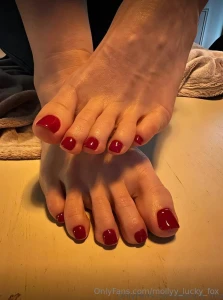 Footsie_mia free subscription footsie_mia cute feet toes close ups and part 9