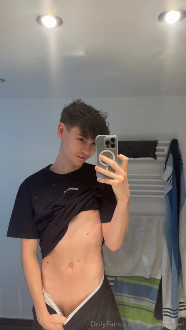 Come with me to the bathroom part 1 