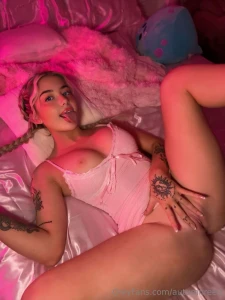 Graciepetite is celebrating her 18th birthday by creating an onlyfans part 3