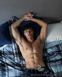 Blessing your feed no need to say thank you how s your monday going so