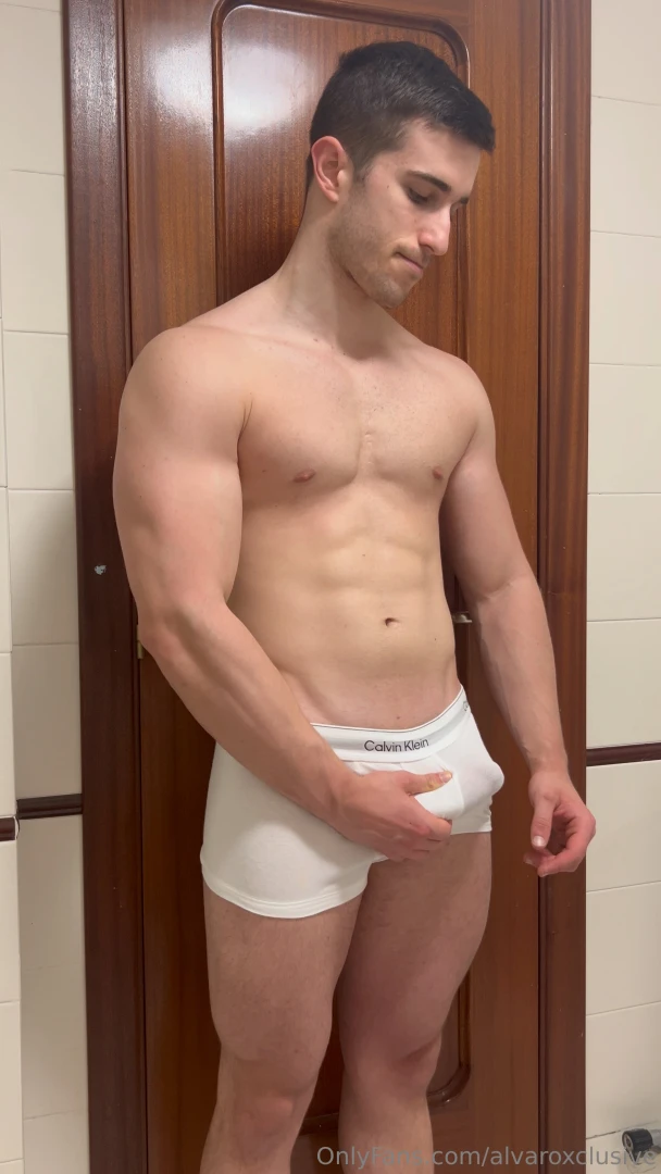 Buenos d as te gustar a despertar as conmigo good morning would you 