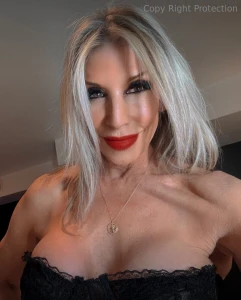 I m going live here on of at 8 pm pst wanna join me i ll be on for 20