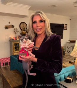 Meow do you want to see my p ssy ha ha i mean i couldn t resist i met
