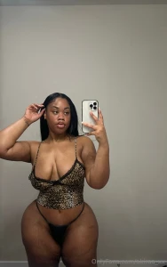 Which mirror selfie is the best part 2