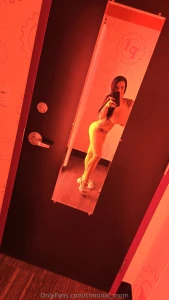 Nothing like the tanning pics from the tanning room part 1