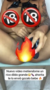 Dildo enorme y grueso me dejo toda aguadita del placer mira el video part 1