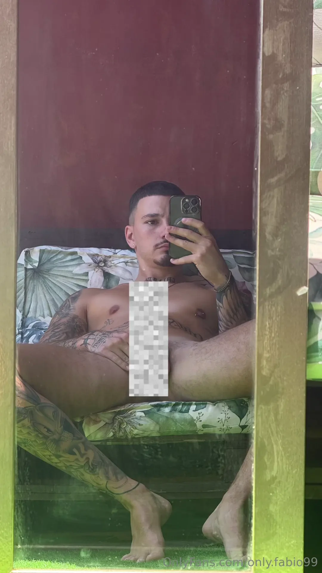 Il video senza censura lo puoi vedere in chat basta scrivermi 