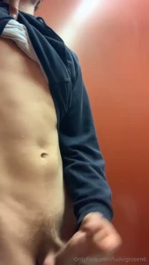 Just short video for you guys there will come more soon but i thought