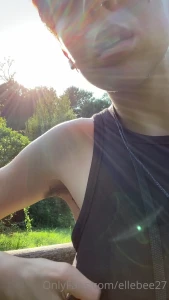 I m at work but i could not resist this sunshine would you worship me