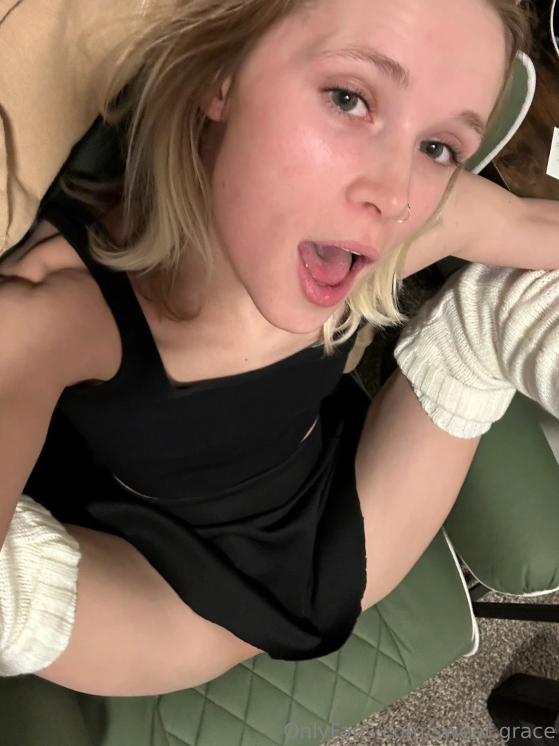 Wanna see sumthin crazy just wait until you see me with nothing on dm 