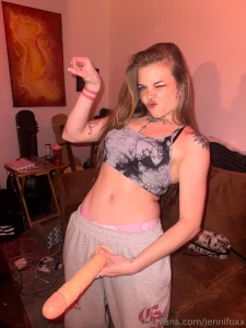 100 likes and i ll fuck myself with this giant cock until i squirt part 1