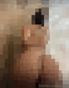 You re one tap away from seeing my ass like you ve never seen it
