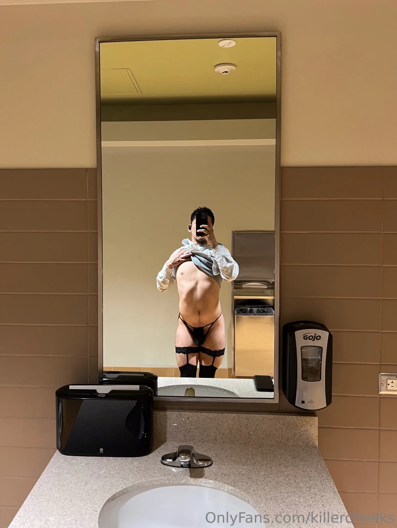 Curvy twunk 