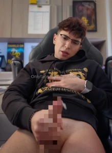 Buon 1 maggio anche oggi si lavora ma io ho il mestiere pi bello del