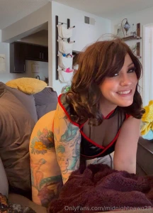 Can you guys guess why i m on my knees again