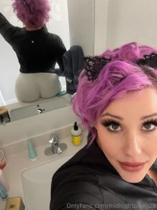 Just me and my yoga pants clad ass