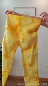 Whoo magic shorts tiktok reels juicyass booty yellow leggings longhair