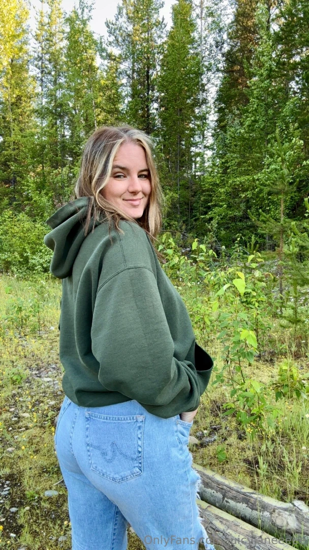 Happy wednesday hope everyone s week is going well 