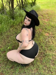 Too much ass for insta part 2