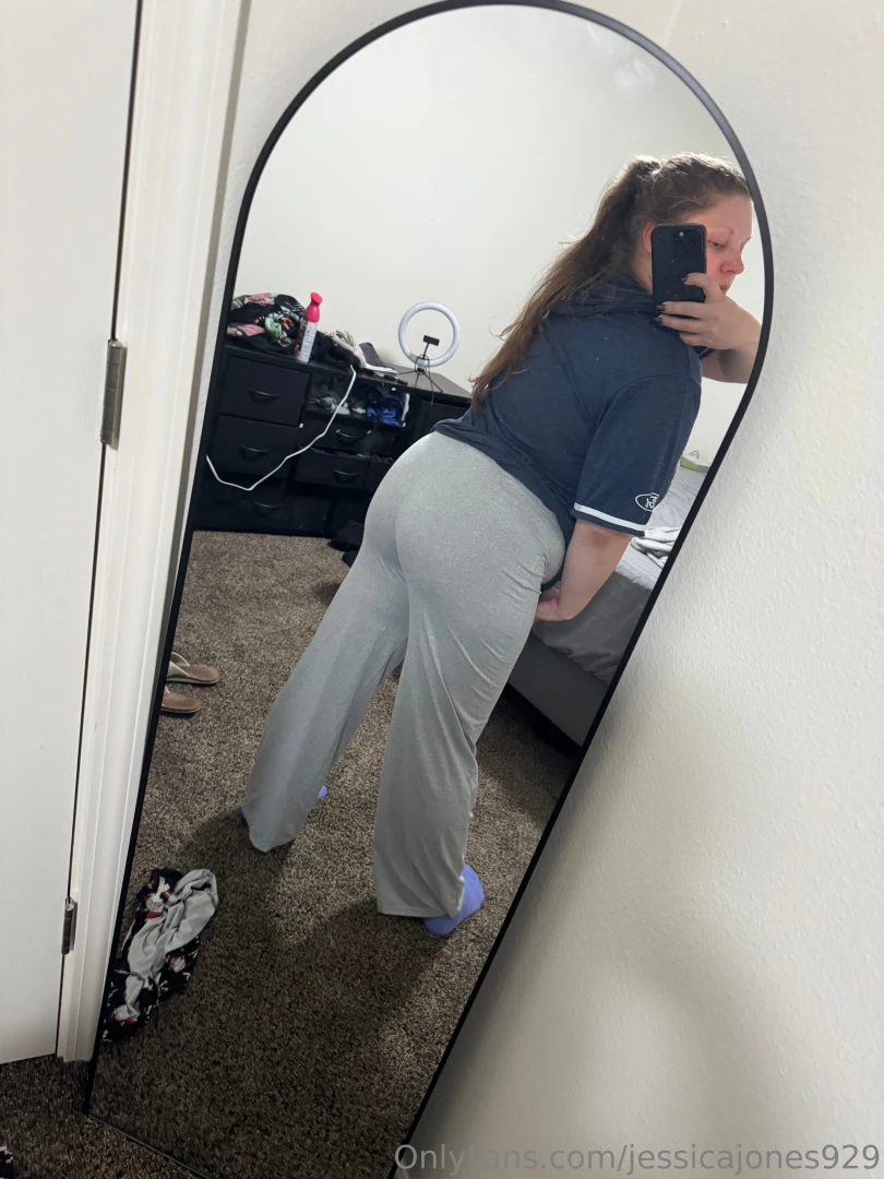 Naughty versions of mirror selfies 