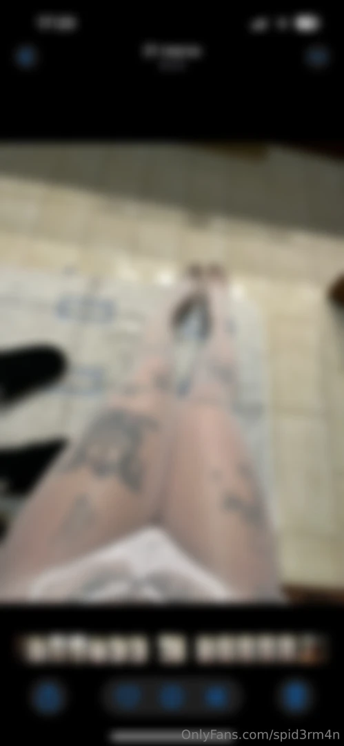 Toglimi ste mutande e leccami i piedini un po di video e foto per part 2 