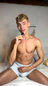 Stream started at 05 08 2025 09 18 pm sharing quality time with you