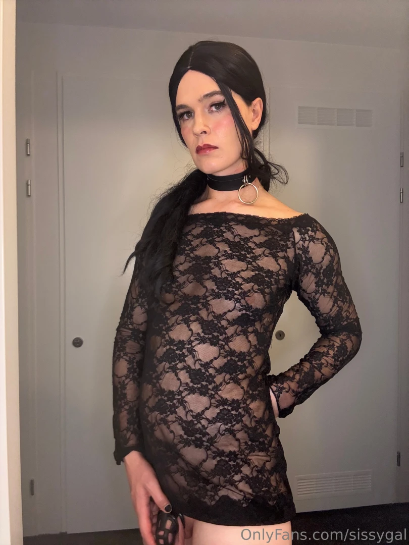 Hi babes here s a photo dump from yesterday the video is coming soon 