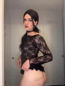 Hi babes here s a photo dump from yesterday the video is coming soon part 21