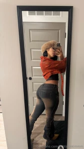 Getting thick someone take me out for dinner