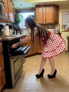 I m such a good little housewife wouldn t you like to come home to me part 3