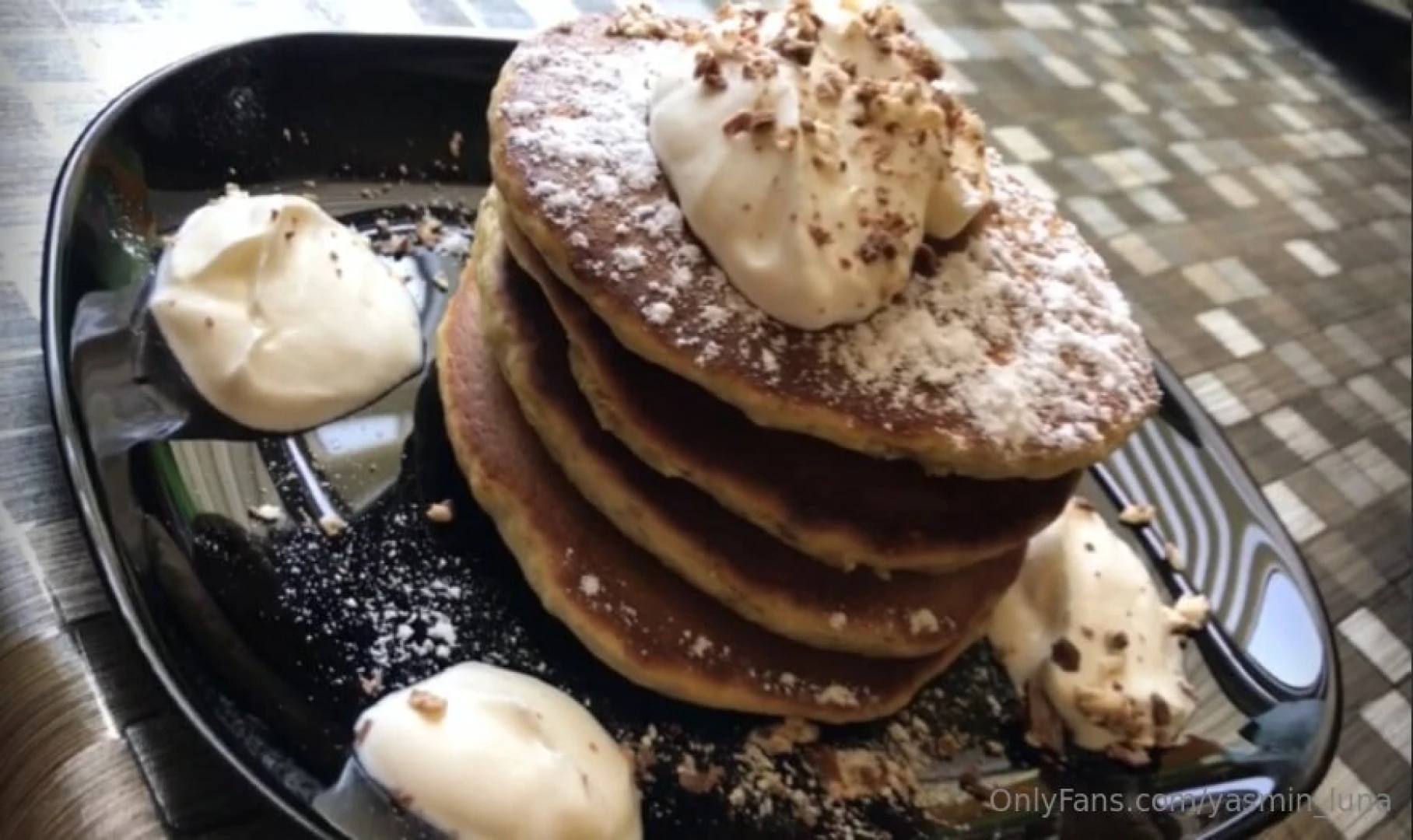 - an evening dessert - creme pancakes the perfect way to end the day 