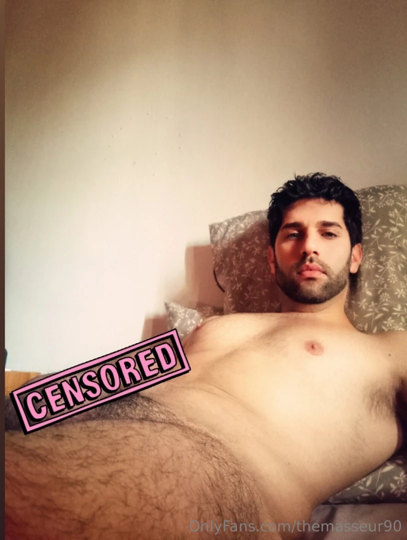 Stamattina si svegliato cos con tanta voglia di sborrare vieni in dm 