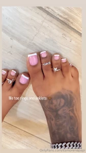 Where s all my feet lovers want more feet content