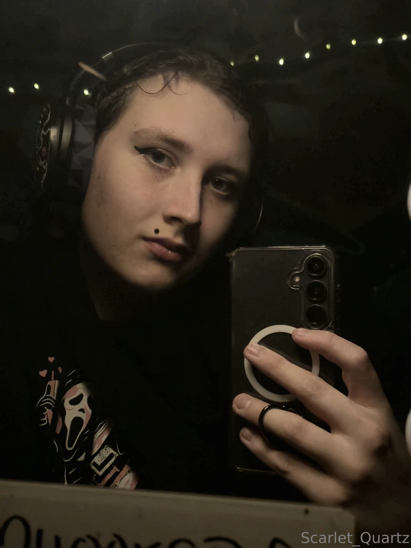 Doing make up at work feeling pretty tonight 