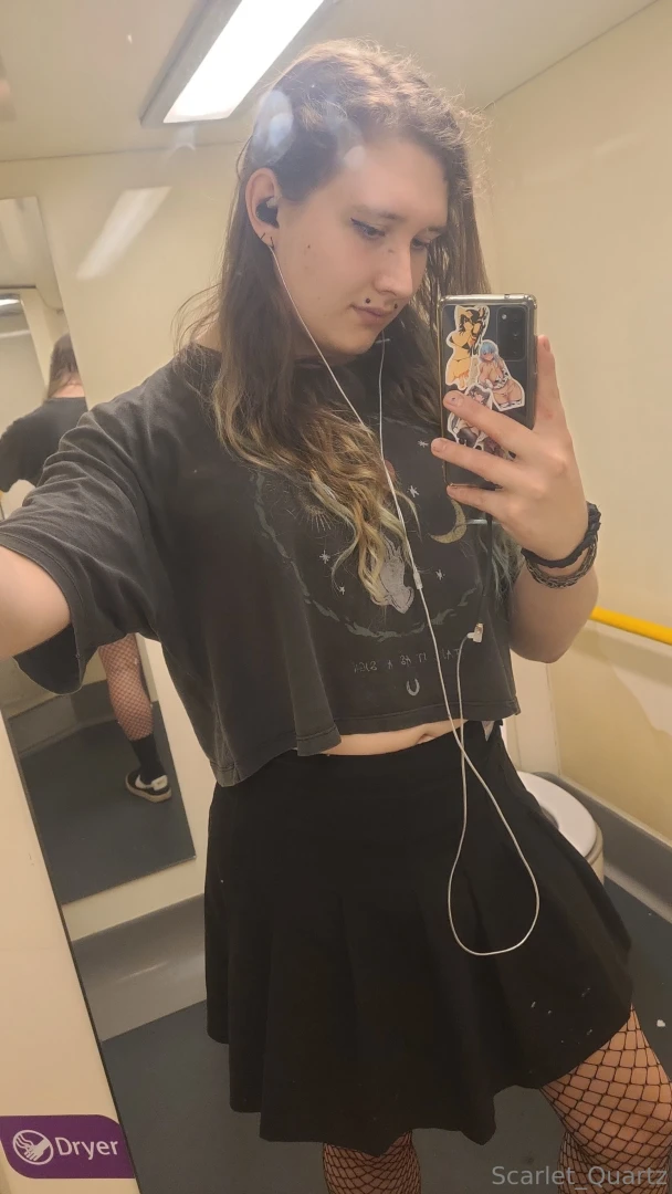 Im so so sorry for the lack of posting lately anyways here s some pics part 5 