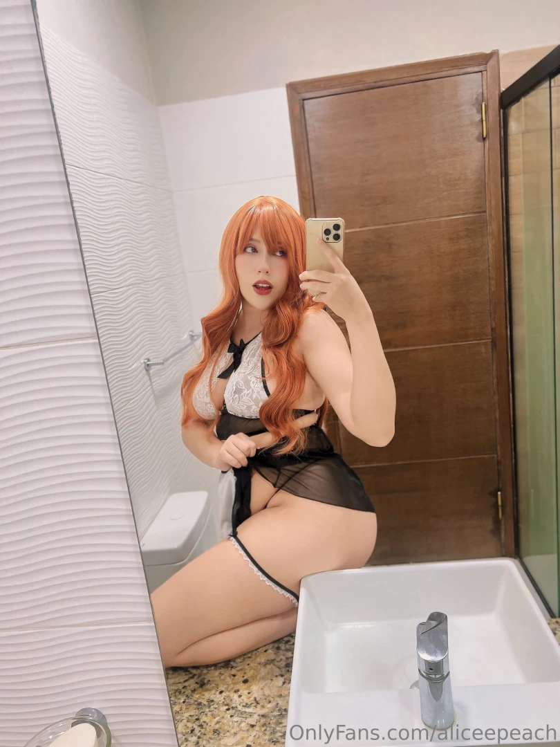 If u finish inside me would u keep going or stop for a refresh 