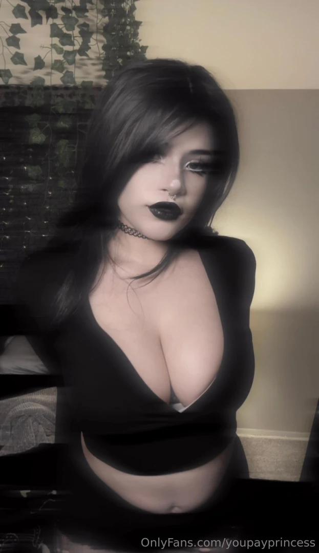 The goth girlfriend you will never have lt 3 