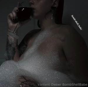 Bath wine full relaxation